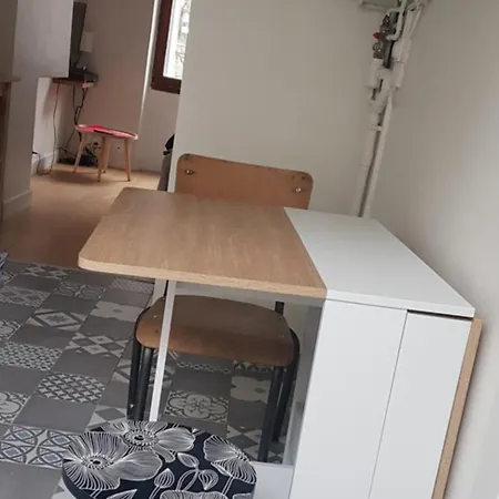 Apartment Studio/f1 Aux Buttes Chaumont *