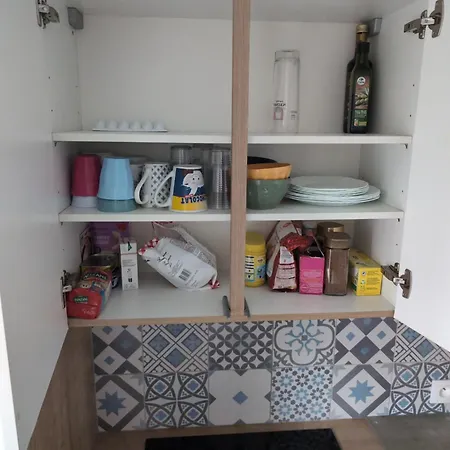 Apartment Studio/f1 Aux Buttes Chaumont Paris